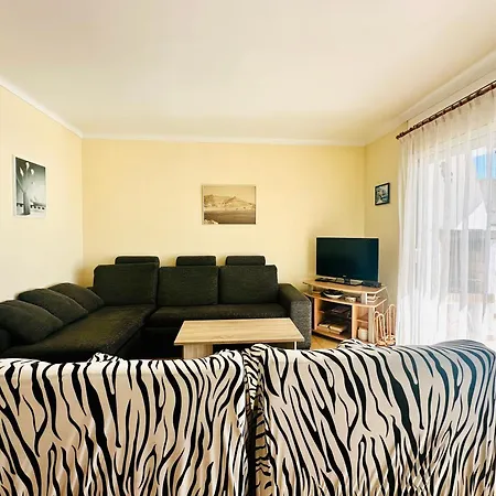 3335 Mirador Ii