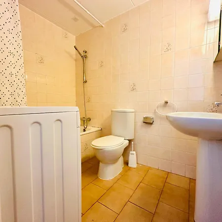 3335 Mirador Ii Apartment Roses